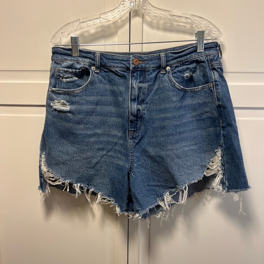 American Eagle Comfort Stretch Waistband Highest Rise Mom Shorts Size Women’s 14